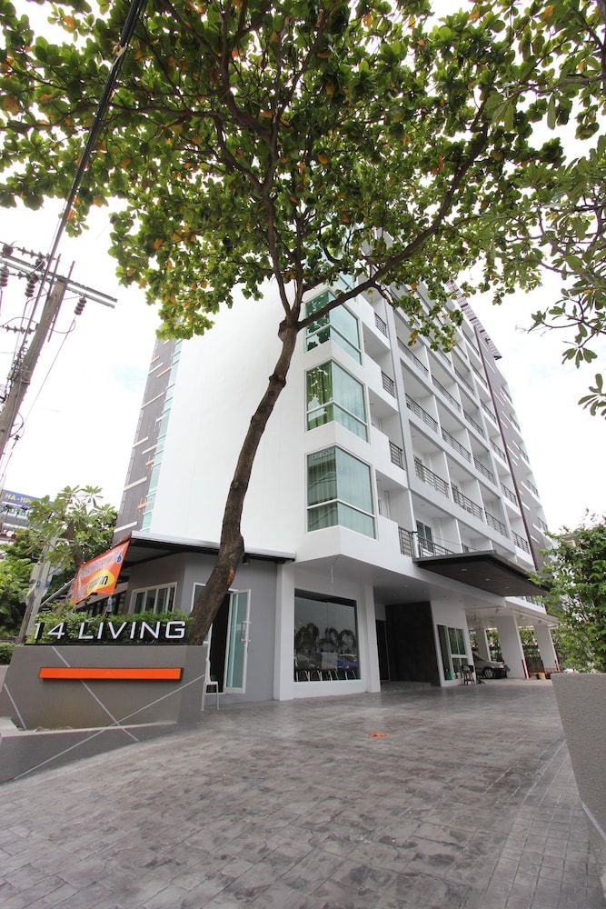 undefined 14 Living 4