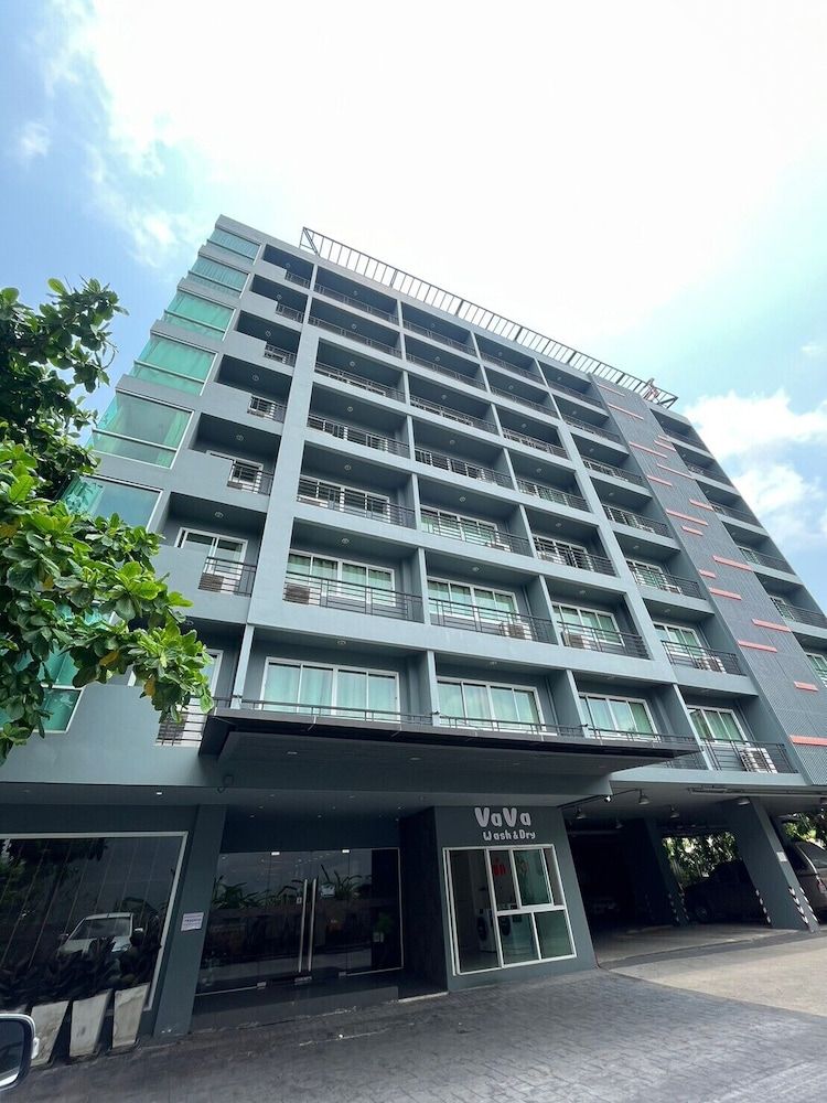 undefined 14 Living 3