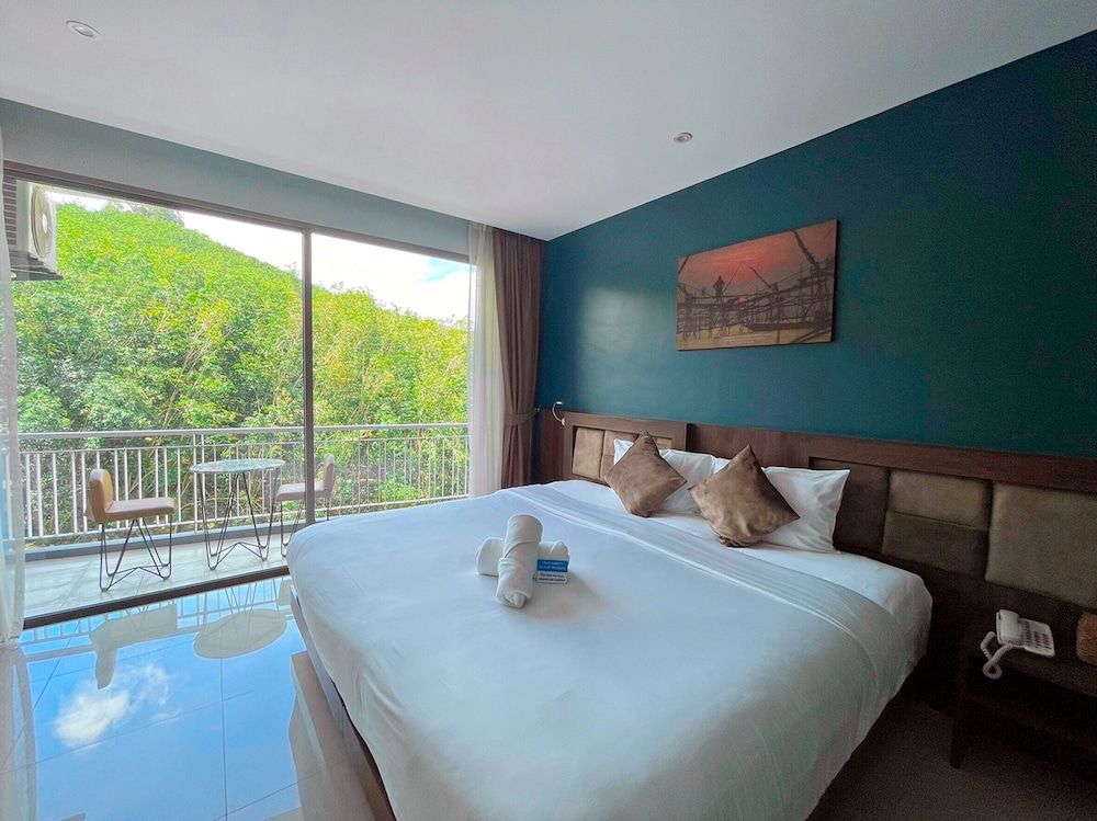 The Blue Superior Double Room 3