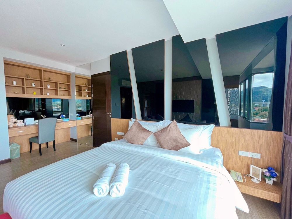 The Blue Panorama Studio Room 6