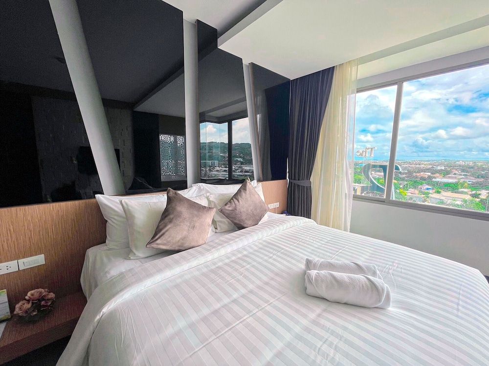 The Blue Panorama Studio Room 3