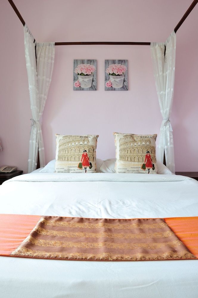 undefined Vanilla Place 8