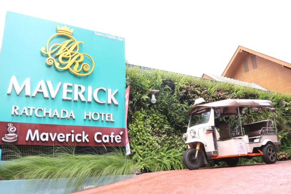 undefined Maverick Ratchada Hotel 4