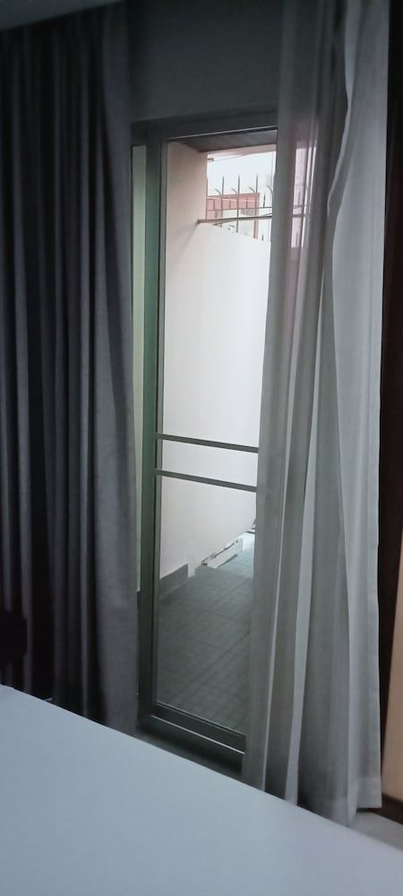 Collection O The Bangkok Cha Cha Suite Deluxe Double Room 20