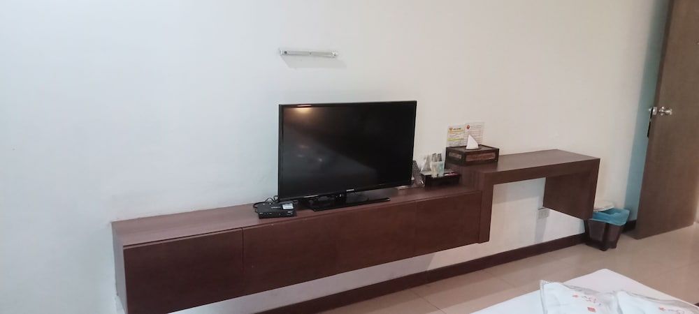 Collection O The Bangkok Cha Cha Suite Deluxe Double Room 19