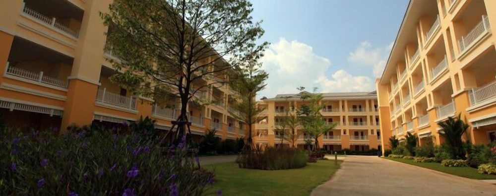 undefined The One Residence 4