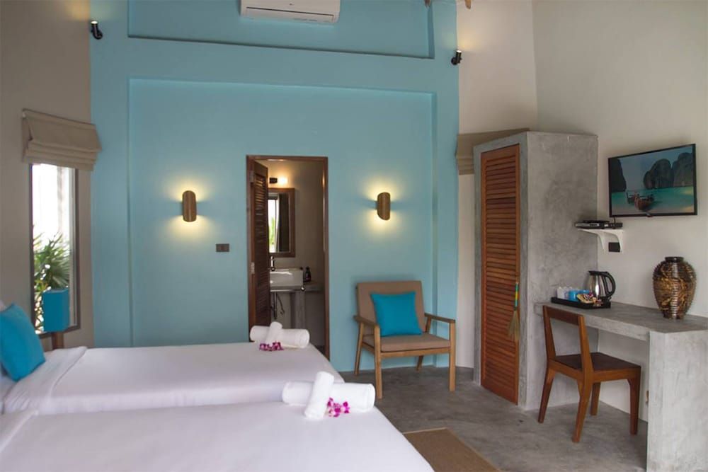 Secret Garden Beach Resort Deluxe Garden Bungalow 5