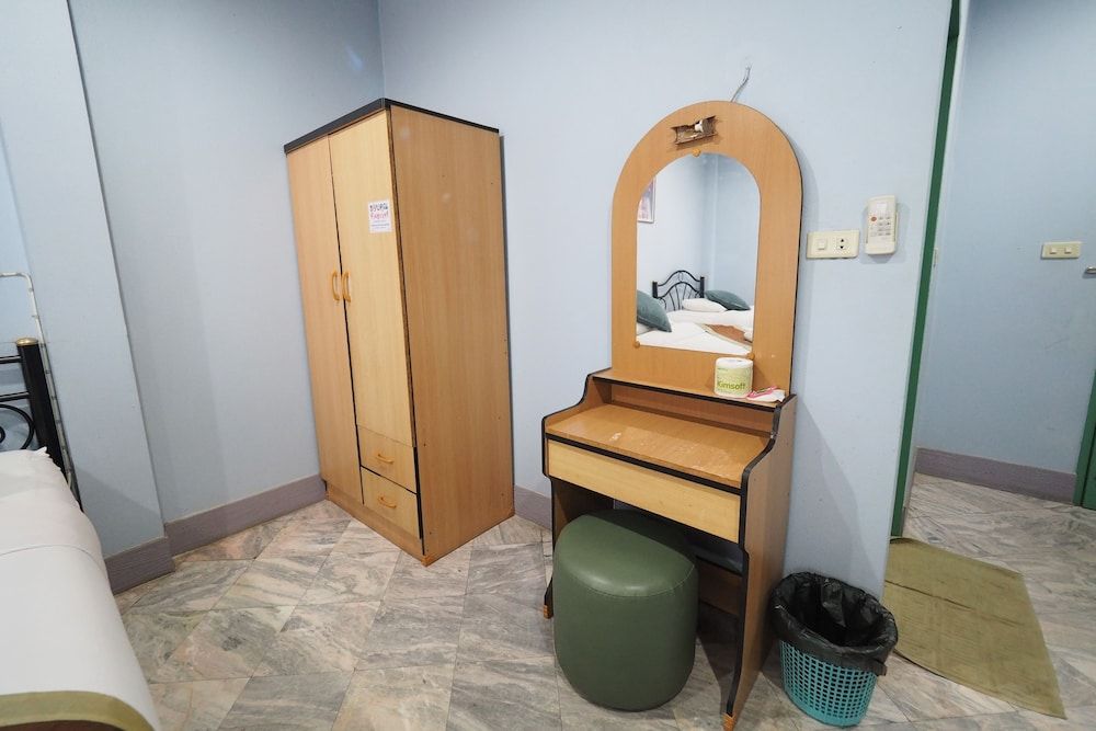 Luxury Hotel Standard Room 12