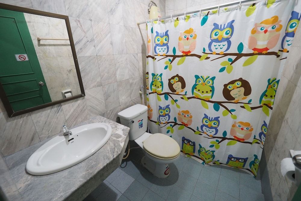 Luxury Hotel Standard Room 7