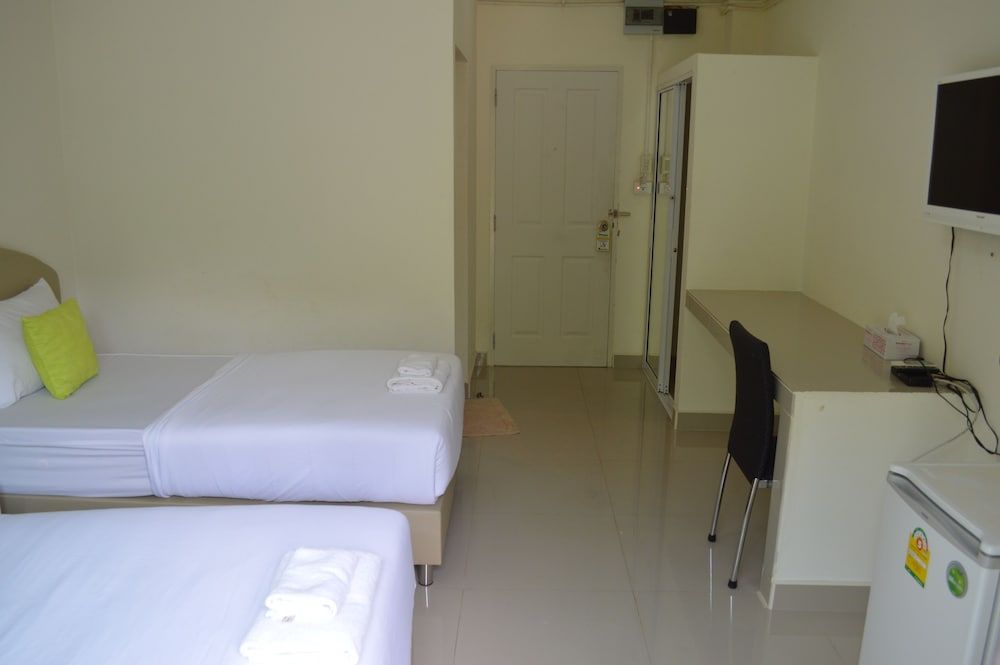Sunee Boutique Hotel Standard Room 2 Single Beds 3