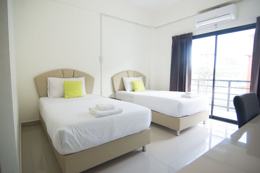 Sunee Boutique Hotel Standard Room 2 Single Beds 8