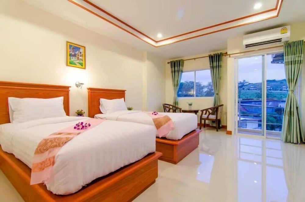 Phaithong Sotel Resort Superior Twin Room 3