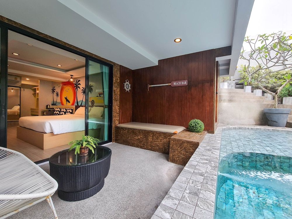 undefined Oneloft Hotel