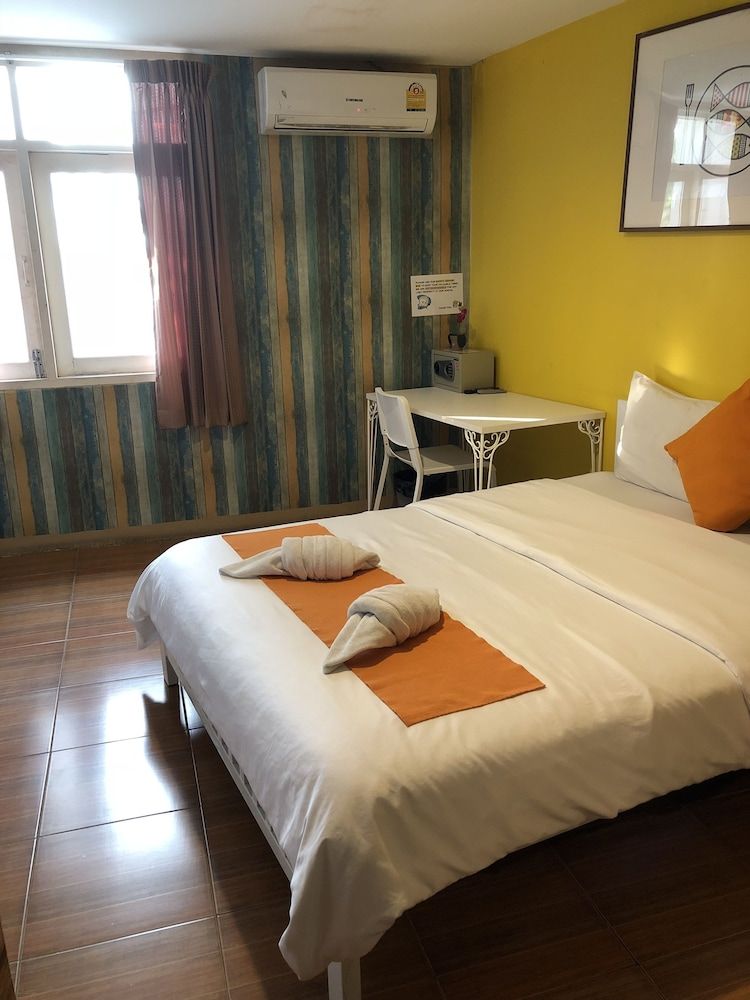 undefined VX The Fifty - Hostel 5