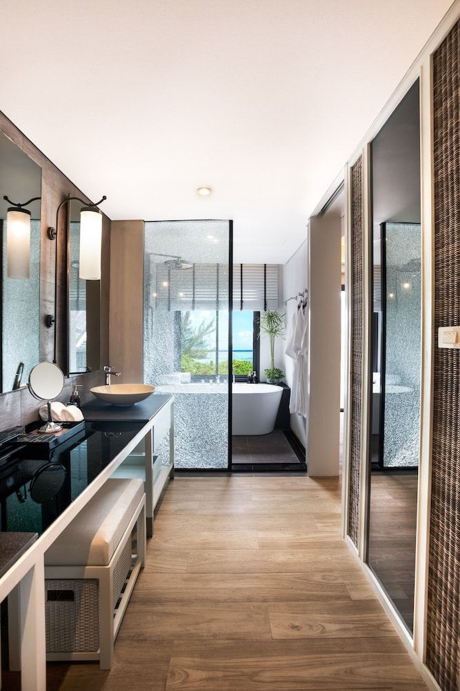 The ShellSea Krabi Luxury Beach Front Resort & Pool Villa Shellsea Pool Access 4