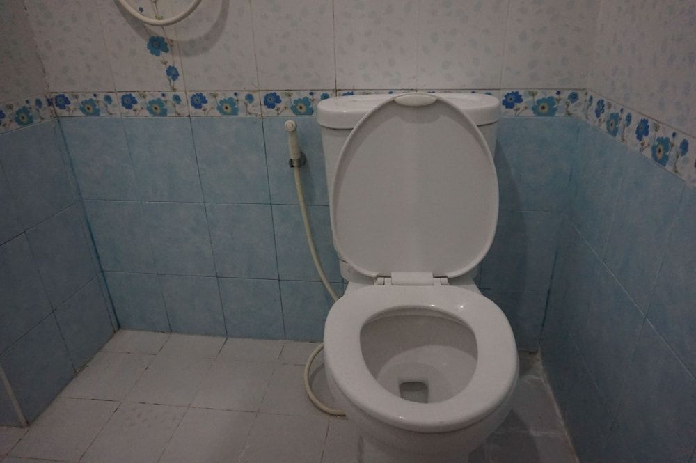 Pornnarumirt Hotel Standard Twin Room 7