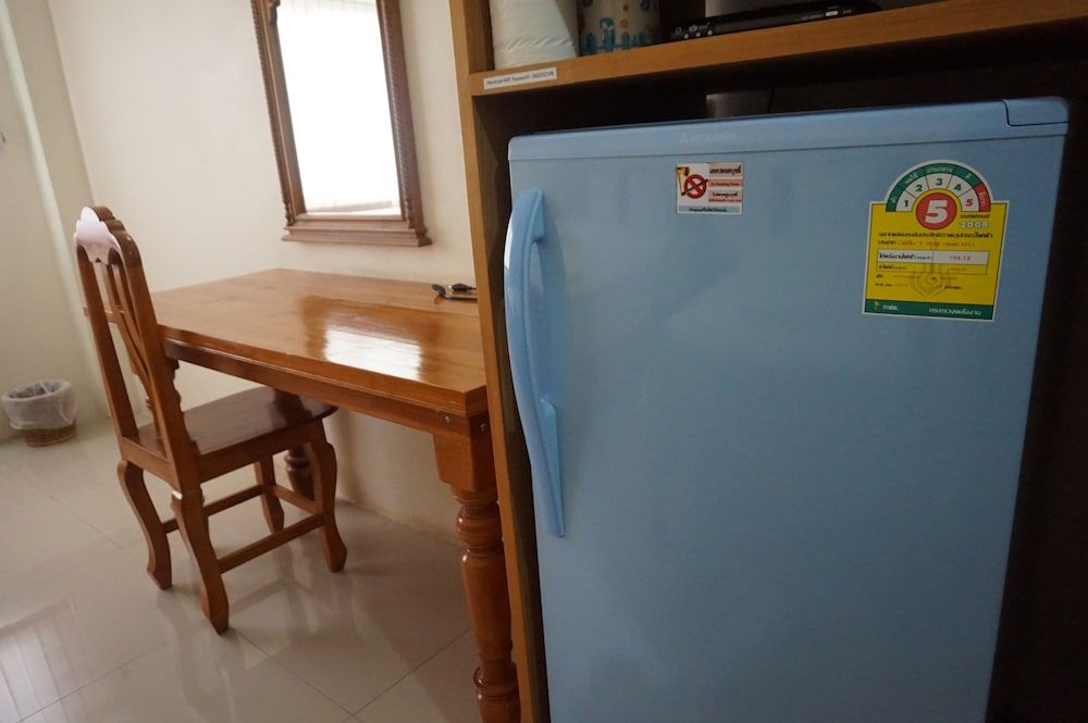 Pornnarumirt Hotel Standard Twin Room 6