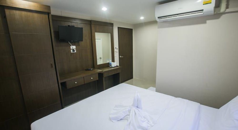 The Sleep Phang Nga Small Double Room 4