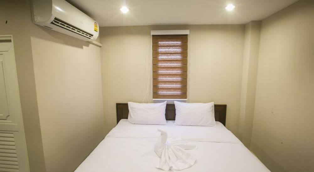 The Sleep Phang Nga Small Double Room 2
