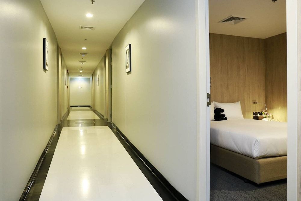 Sleep Box by Miracle Superior Room 10 Hours 7