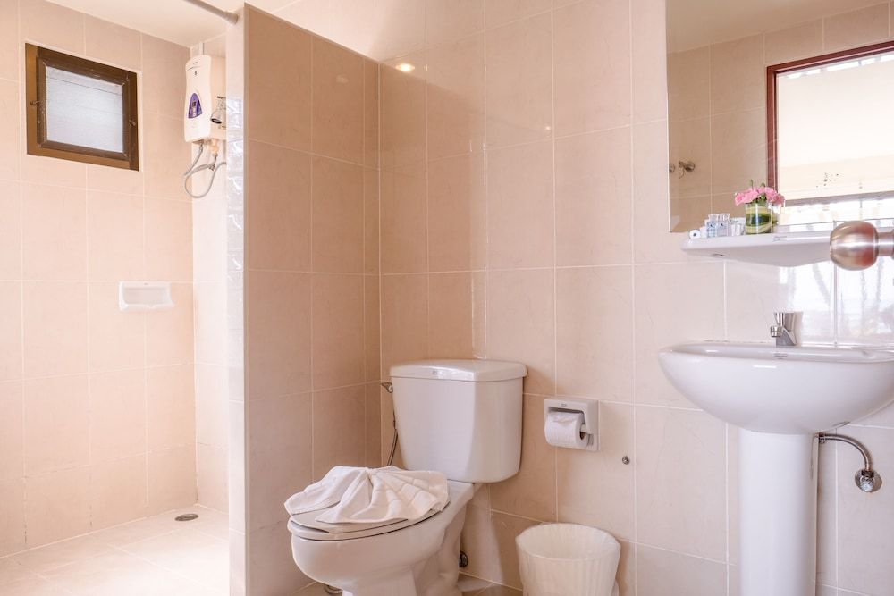 New Travel Beach Resort 3-Bedroom Sea View Villa 7