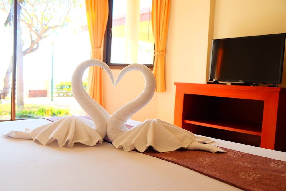 New Travel Beach Resort 3-Bedroom Sea View Villa 4