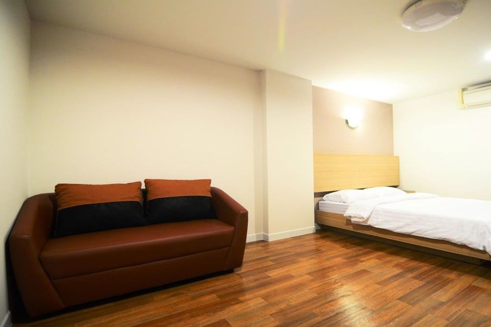 Bangna 21 Residence Standard Double Room 2