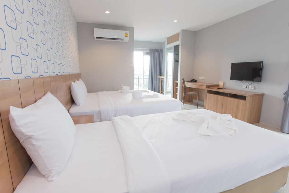 The Bedroom Ladprao 101 Deluxe Twin Room 2