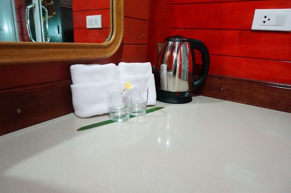 Ruenthai Boutique Deluxe Room 4