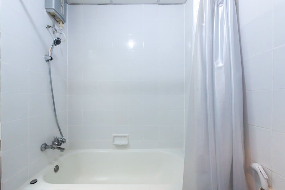 Nonthaburi Palace Hotel Deluxe Twin Room 4