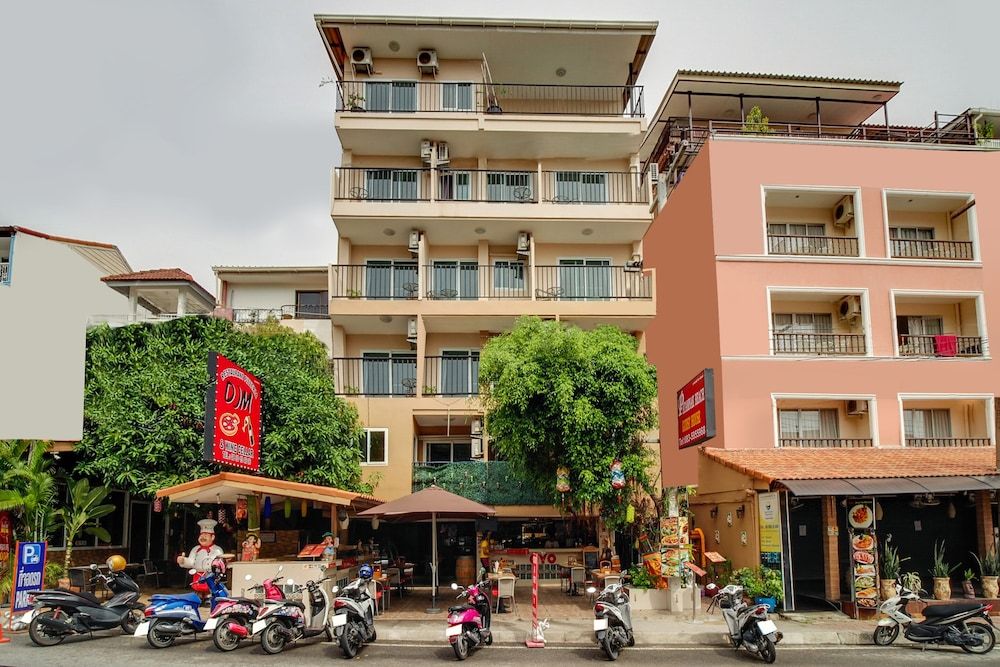 undefined Patumnak Beach Guesthouse 2