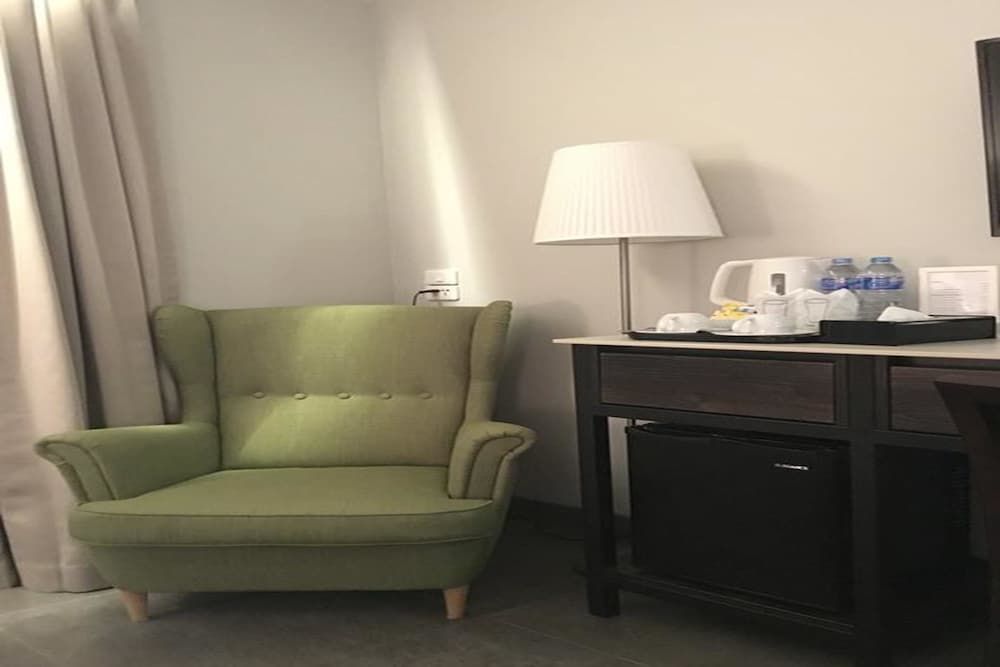 The Sala Pattaya Deluxe Room 14