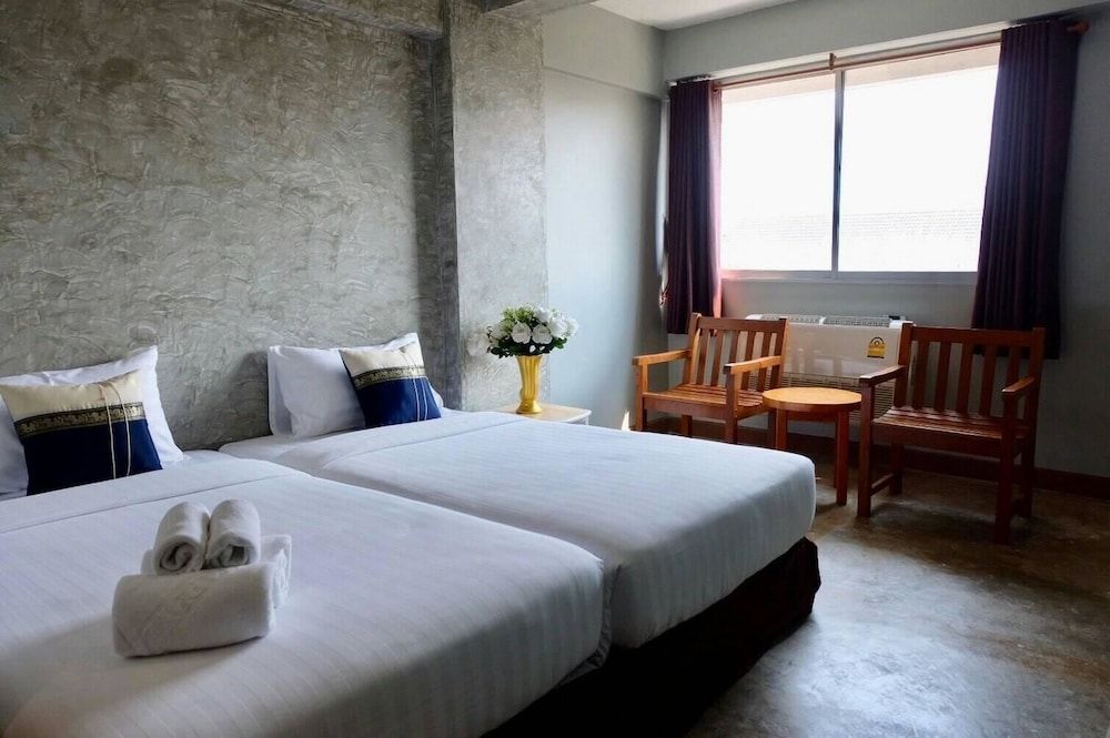 Loft Twin Bed Room