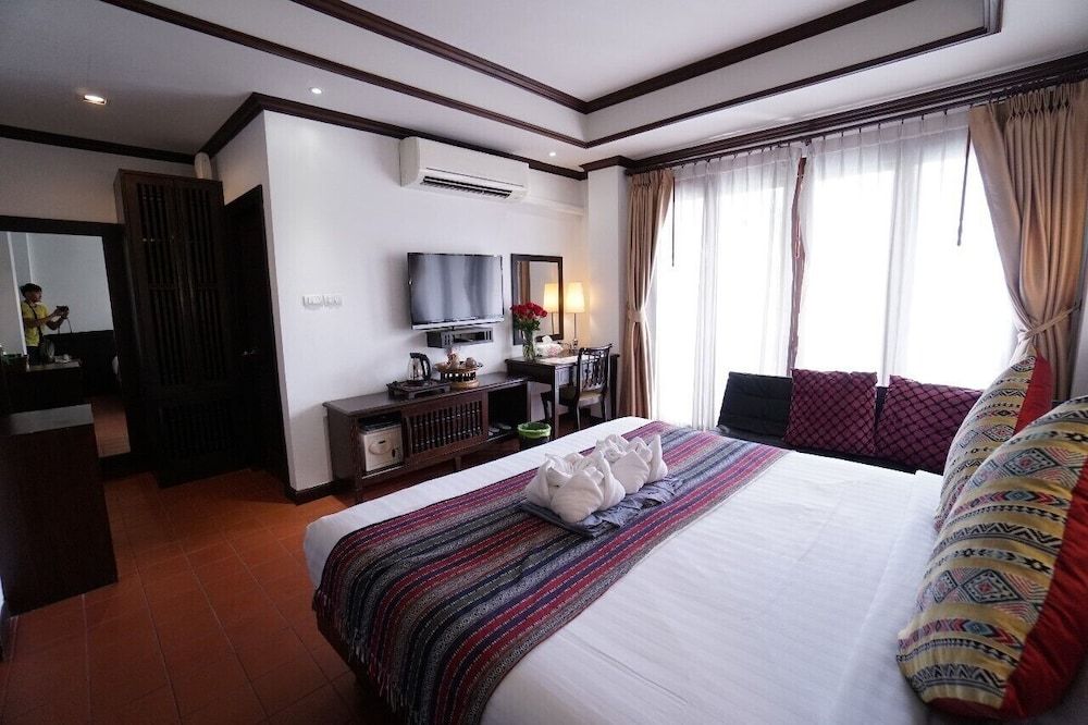 undefined Baan Huen Phen 9