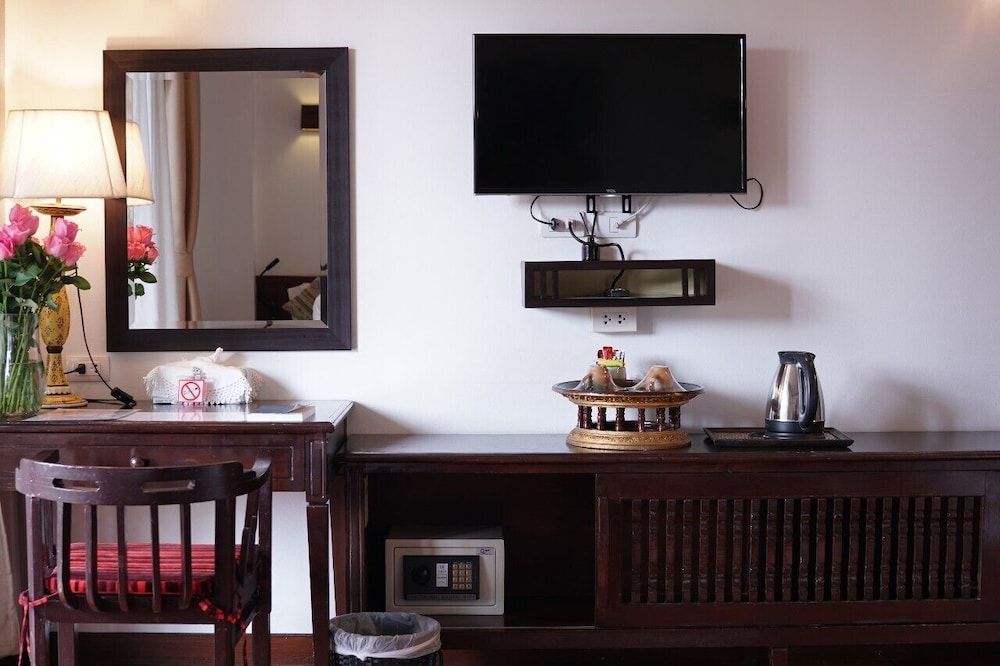 Baan Huen Phen Superior Twin Room with Balcony 13