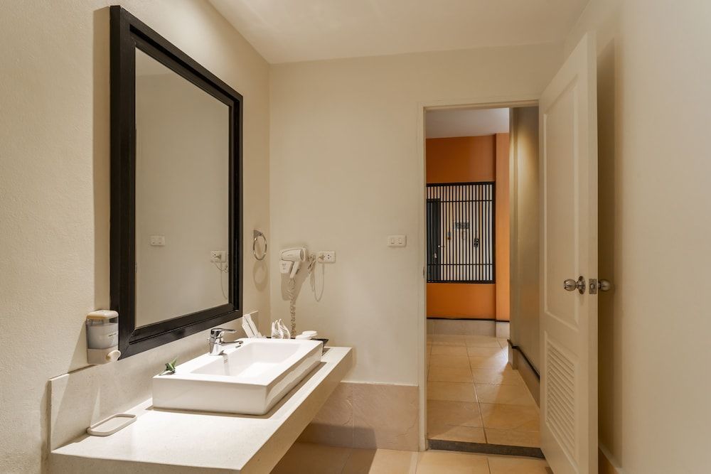 Baan Khaolak Beach Resort Family Room, Garden View 14