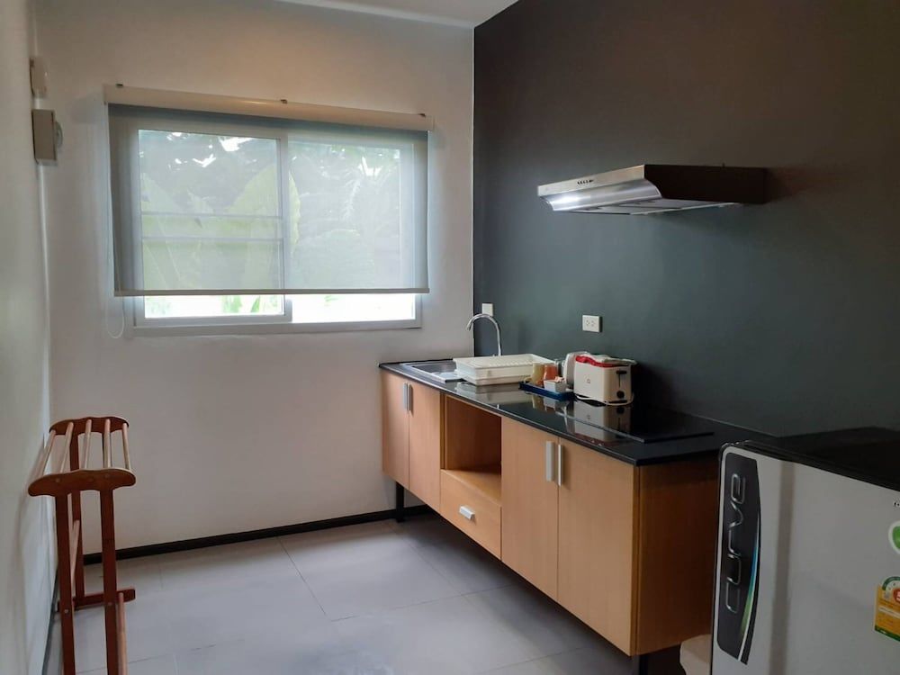 Vivace Hotel Deluxe Room, Kitchen 13