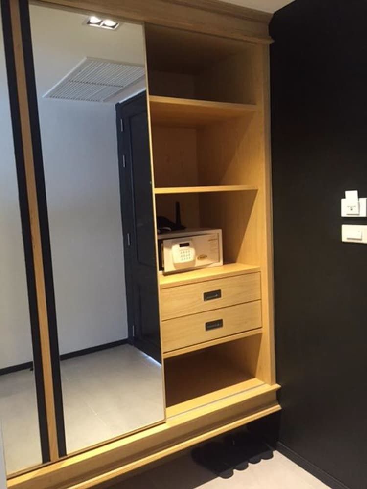 Vivace Hotel Deluxe Room, Kitchen 17