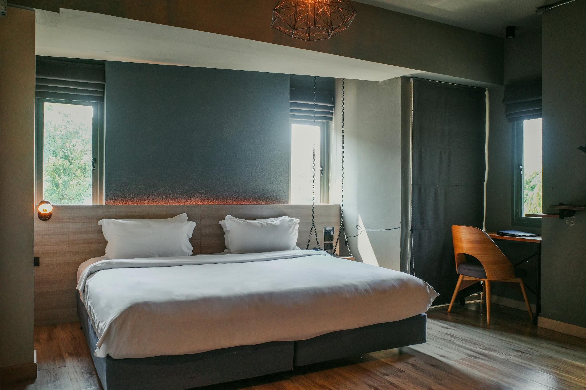 THA City Loft by TH District Superior Room 10