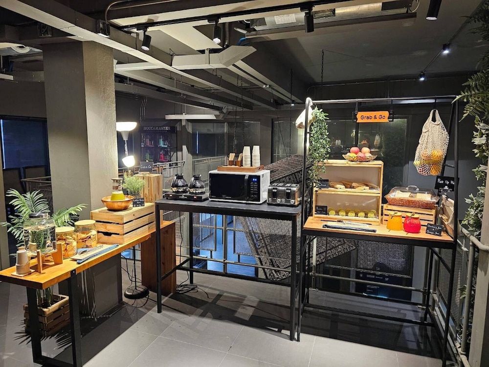 undefined THA City Loft by TH District 10