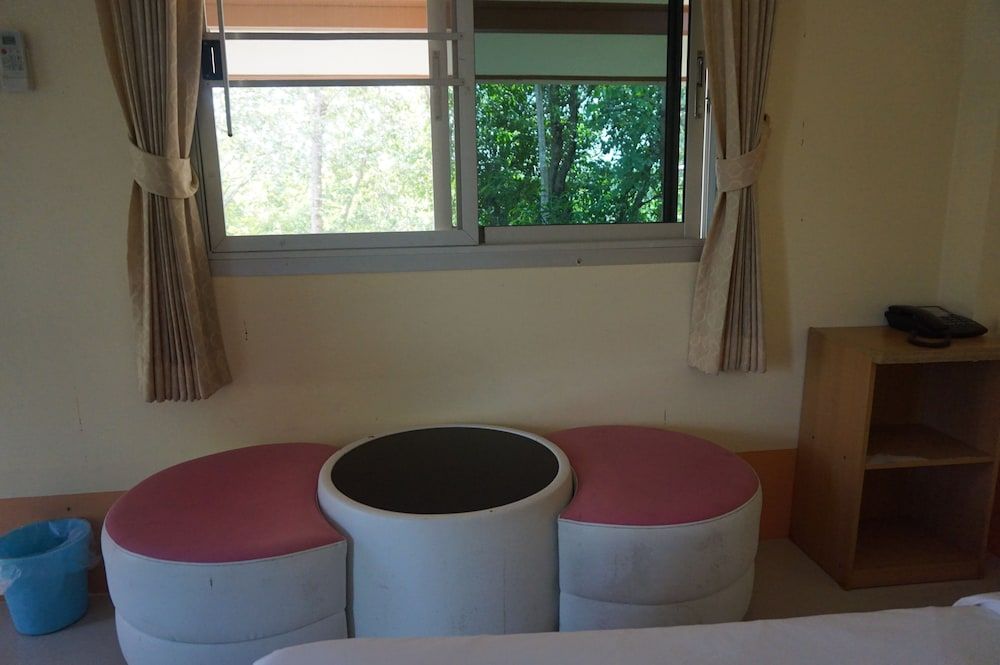 Ratchapreuk Resort Standard Double Room 11