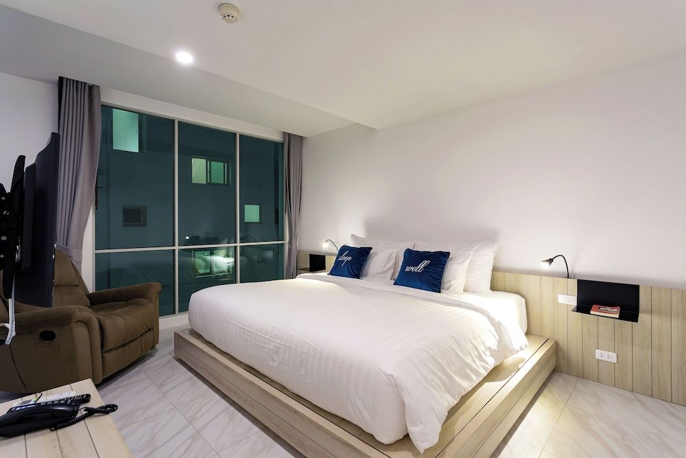 Costa Village Bangsaray Grand Deluxe Room 2