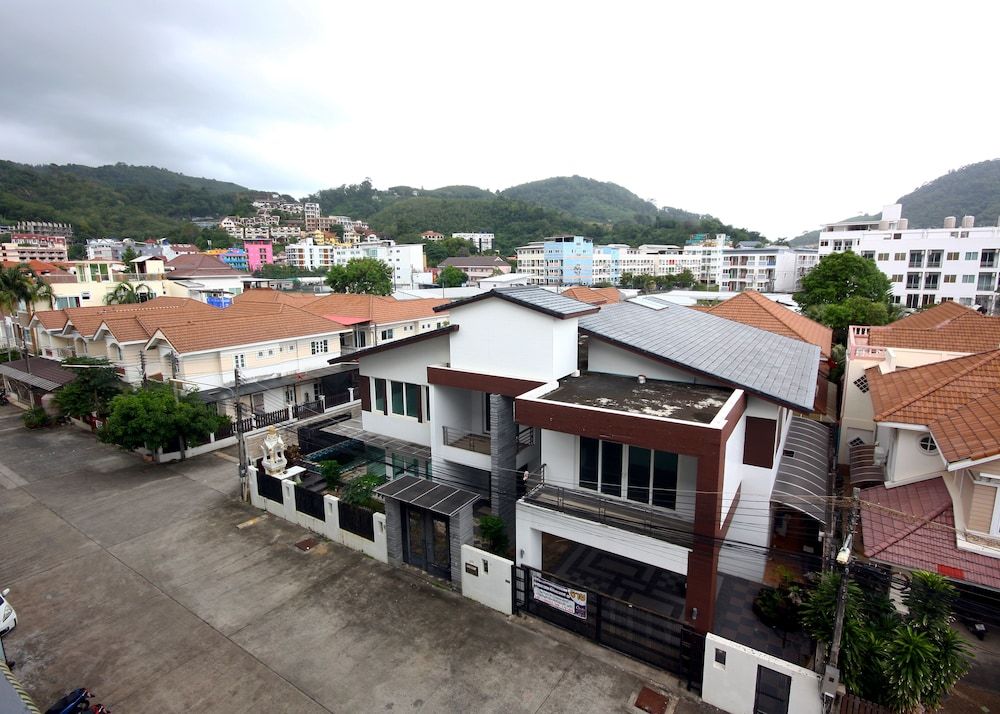 undefined Breezotel 4