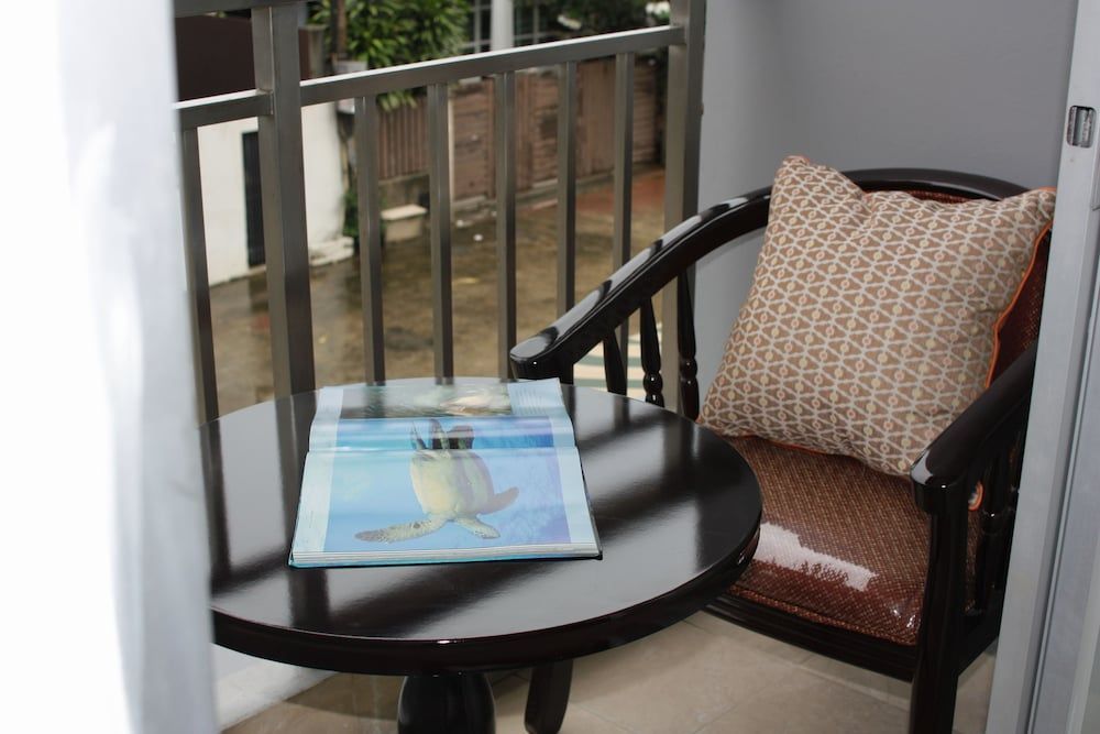 Breezotel Deluxe Twin Room, Mountain View 4