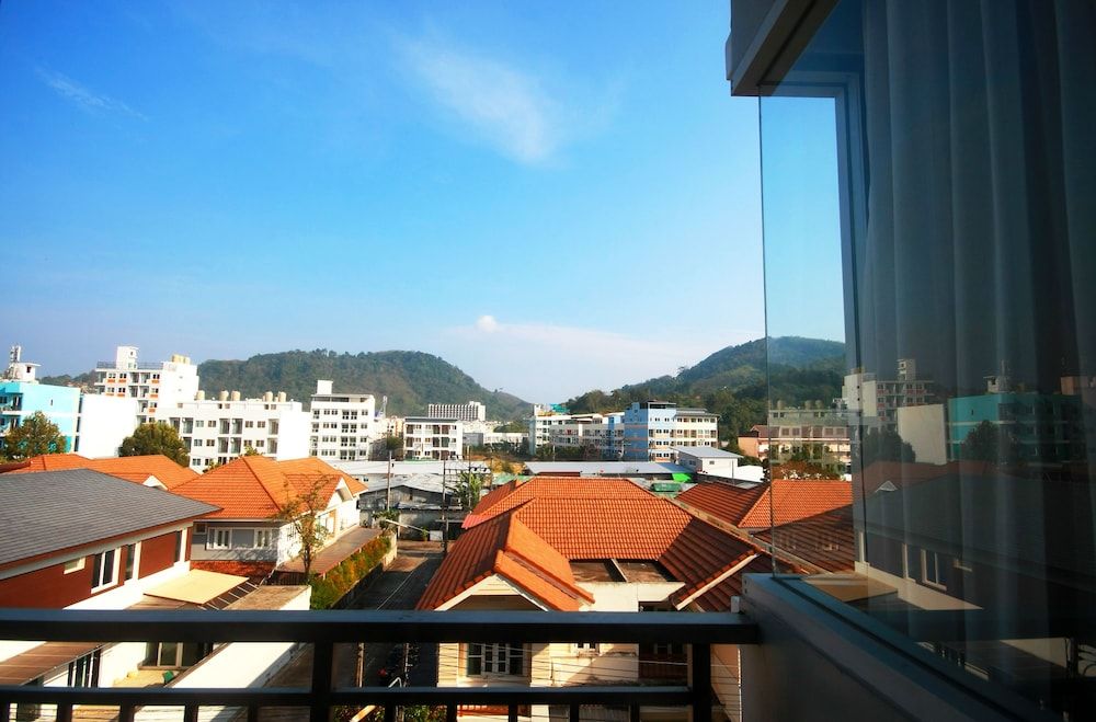 Breezotel Deluxe Twin Room, Mountain View 5