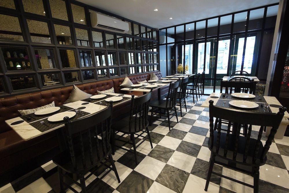 undefined Oriental Heritage Hotel 9