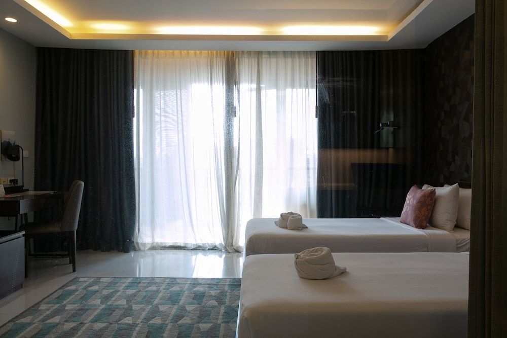 undefined The Silver Palm Wellness Resort 7