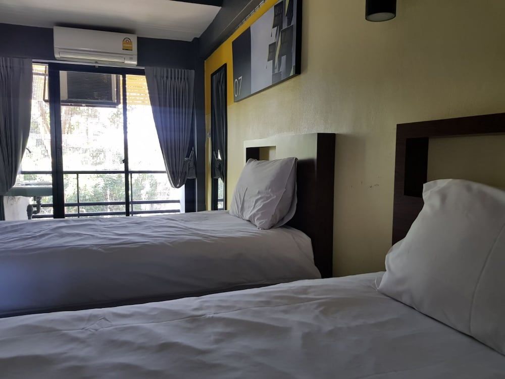 Elite Residence Phitsanulok Superior Twin Room 6