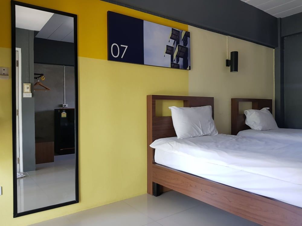 Elite Residence Phitsanulok Superior Twin Room 3