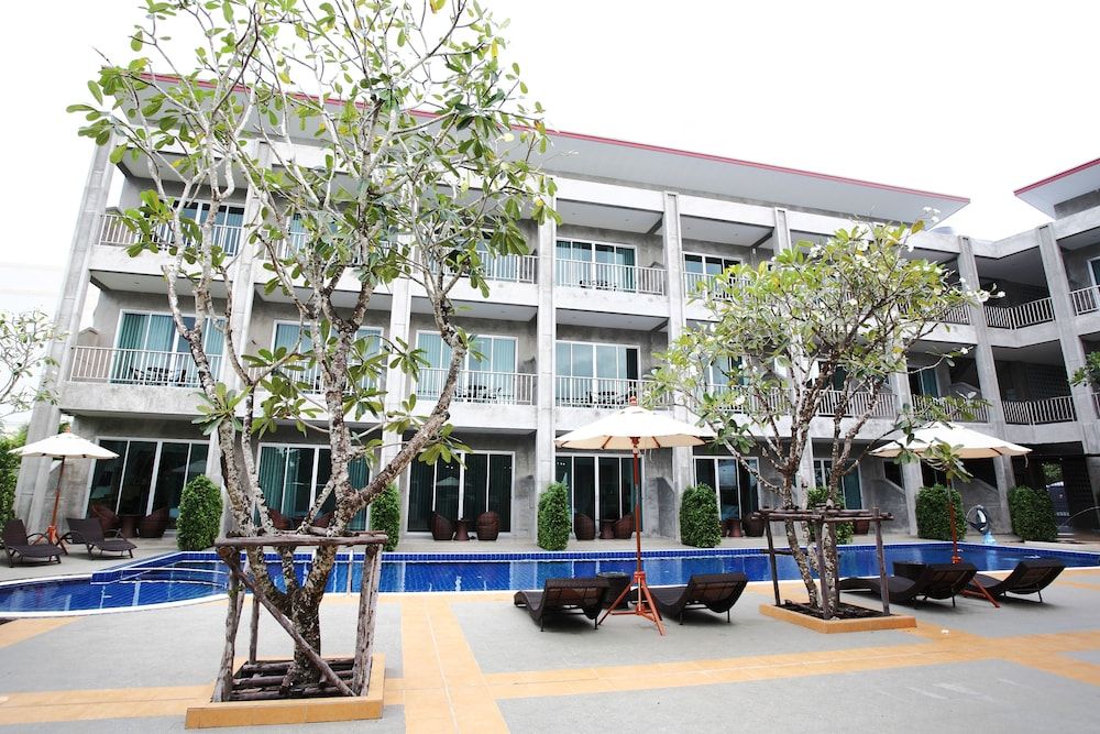 undefined The Malika 9